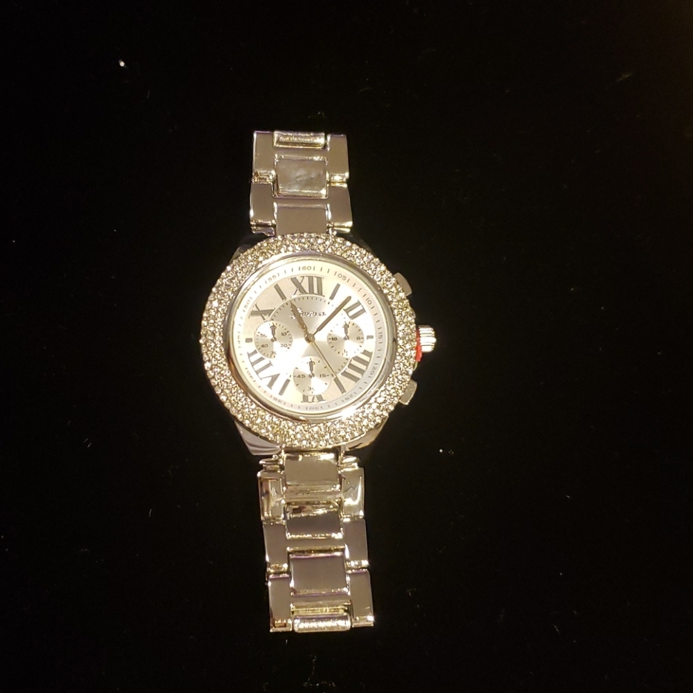 No Name Watch